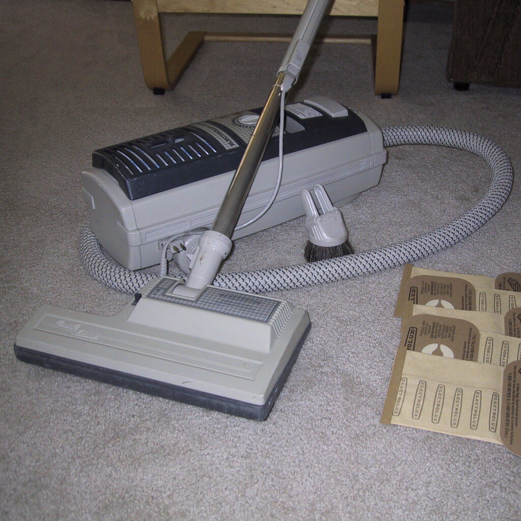 Photo of a vacuum cleaner
