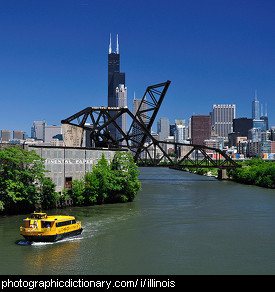 Photo of the Chicago River